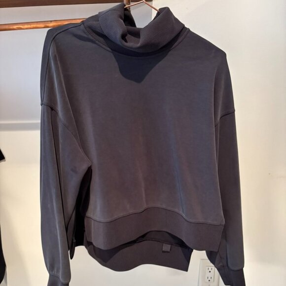 Lululemon Ribbed Flared Zip Pant/ Lululemon Softstream Top - Picture 3 of 9